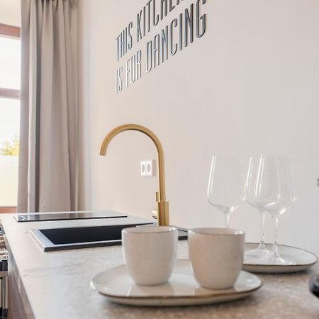 City Lounge Appartement Am Hauptbahnhof ซังคท์เพิลเทน ภายนอก รูปภาพ