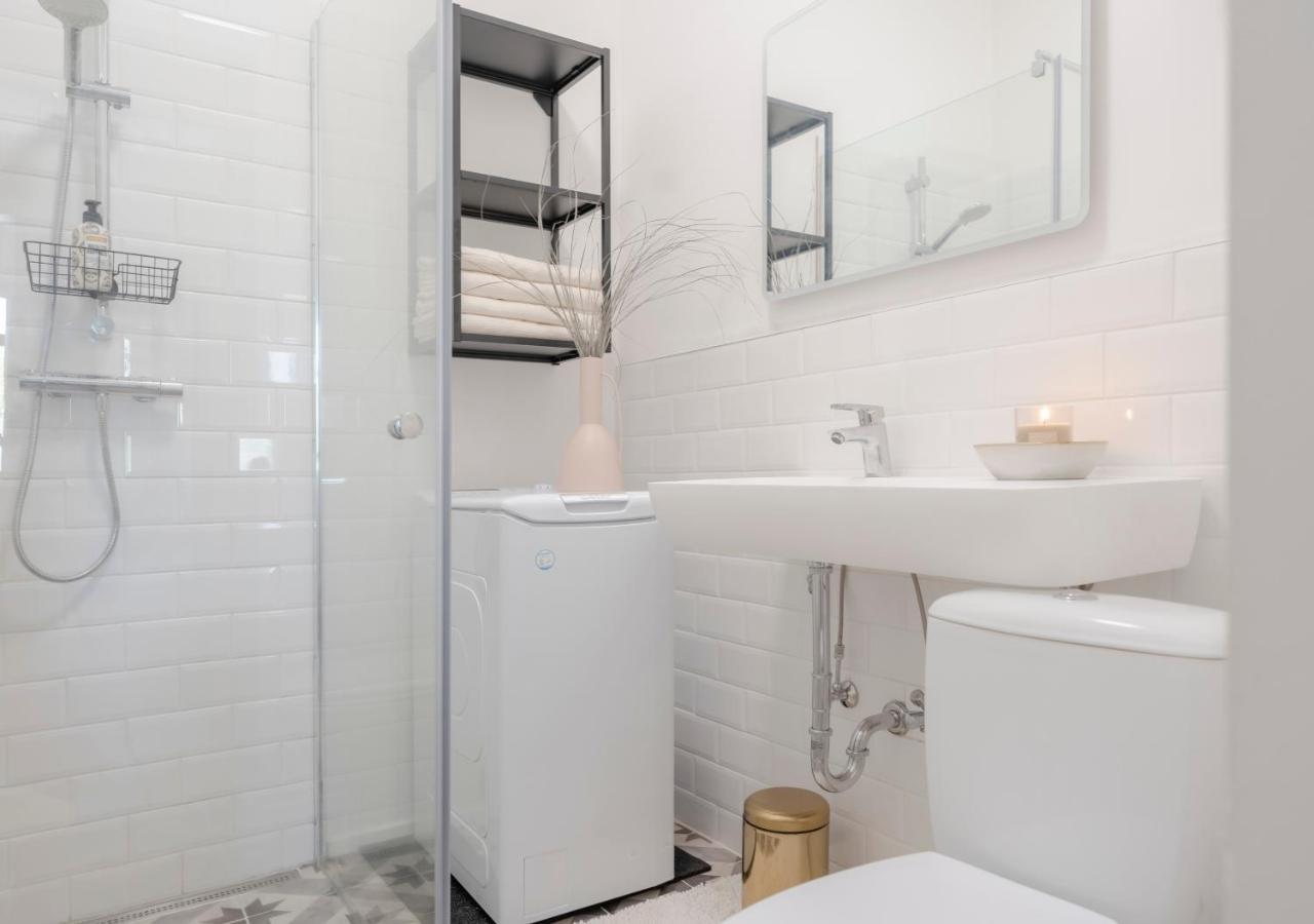 City Lounge Appartement Am Hauptbahnhof ซังคท์เพิลเทน ภายนอก รูปภาพ